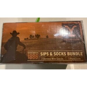 New Yellowstone Dutton ranch Bundle 2 stemless wine glasses 2 pairs crew socks